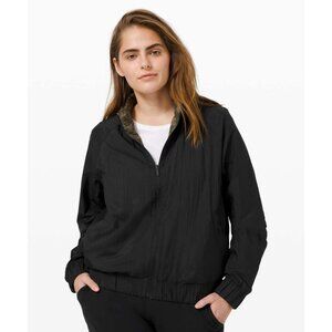 Lululemon Bombs Away Sz 10 Black / Olive Green Camo Print Reversible Zip Jacket